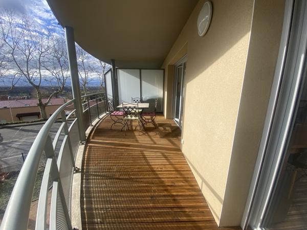 Saint-Galmier (42330) SAINT GALMIER APPARTEMENT T4 88 m² AVEC TERRASSES ET GARAGE ET VUE DÉGAGÉE