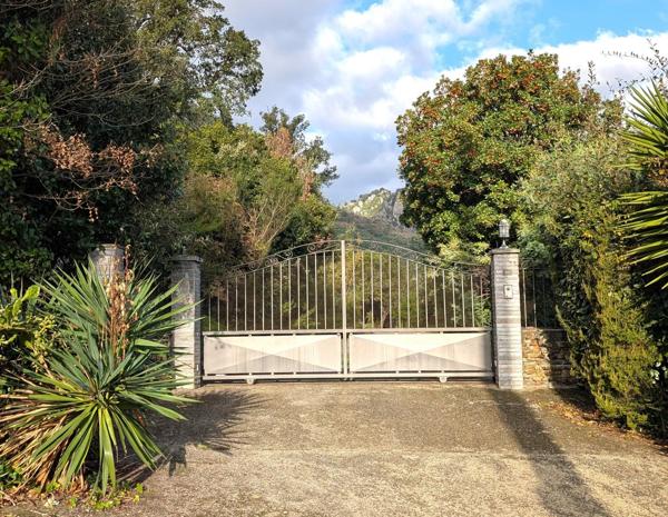 Propriété avec vue mer à Santa Maria Poggio