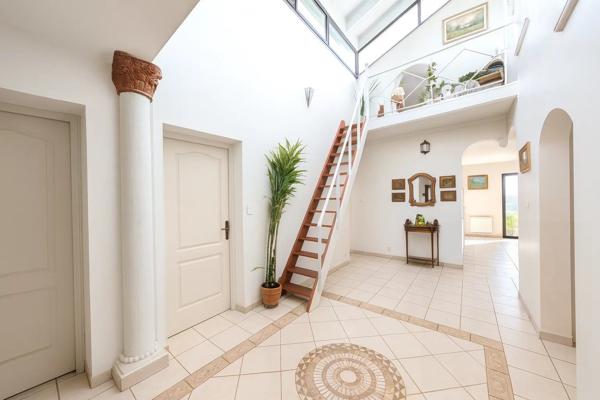 Propriété avec vue mer à Santa Maria Poggio