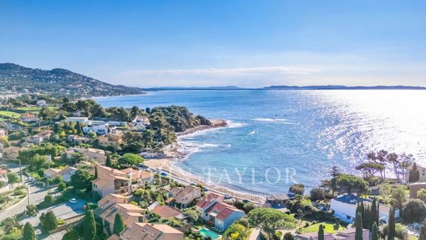 Villa en première ligne à Carqueiranne