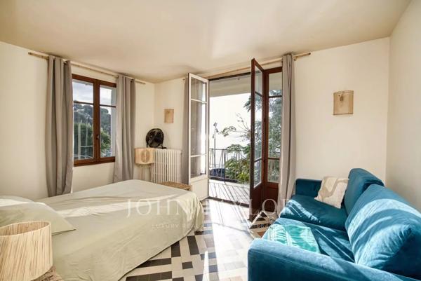 Villa en première ligne à Carqueiranne