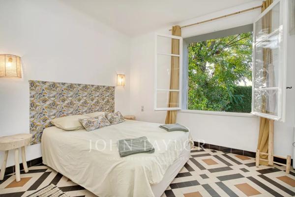 Villa en première ligne à Carqueiranne