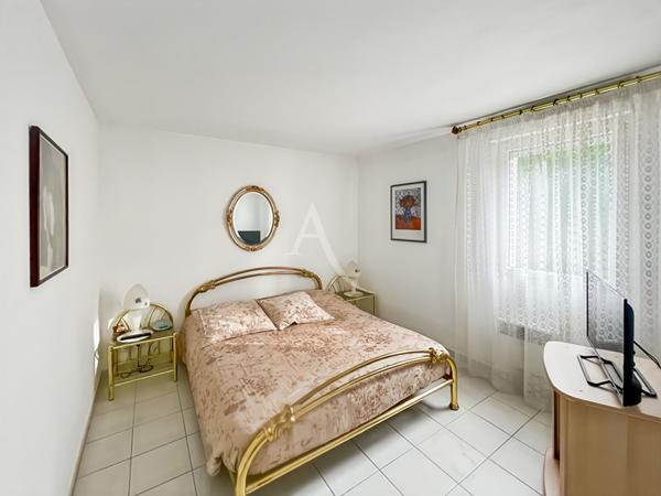 Bel Appartement 3 pièces de 70 m2 en dernier étage sur Château-Gombert 13013