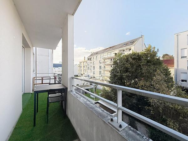 Nantes Van Iseghem - Très beau T3 de 77m²  avec balcons et parkings