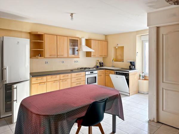 Maison Precigne 6 pièce(s) 144 m2