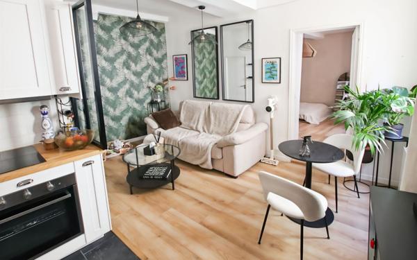 Appartement à vendre    2 pièces •  Nice