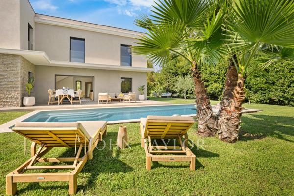 Élégante villa neuve à louer à Mougins - Piscine chauffée, 4 chambres en suite
