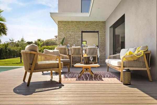Élégante villa neuve à louer à Mougins - Piscine chauffée, 4 chambres en suite