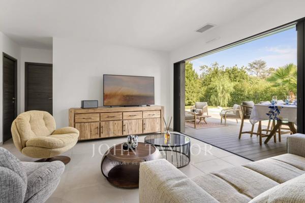 Élégante villa neuve à louer à Mougins - Piscine chauffée, 4 chambres en suite