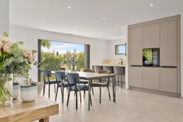 Élégante villa neuve à louer à Mougins - Piscine chauffée, 4 chambres en suite