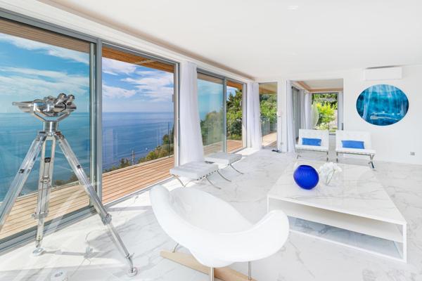 Roquebrune Cap Martin - Villa contemporaine d'exeption - Vue mer panoramique - Piscine - Studio indépendant