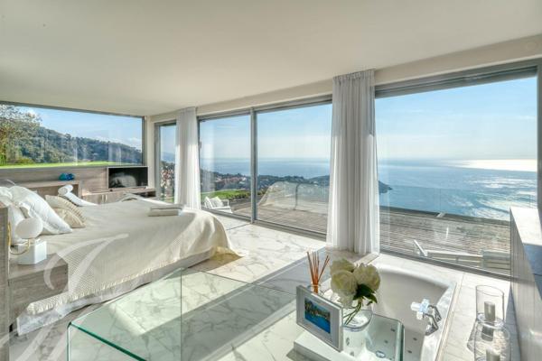 Roquebrune Cap Martin - Villa contemporaine d'exeption - Vue mer panoramique - Piscine - Studio indépendant