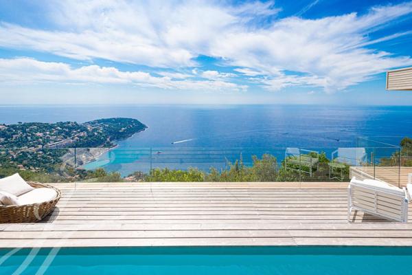 Roquebrune Cap Martin - Villa contemporaine d'exeption - Vue mer panoramique - Piscine - Studio indépendant