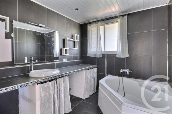 Maison à vendre  7 pièces - 157 m 2   CARPENTRAS  - 84