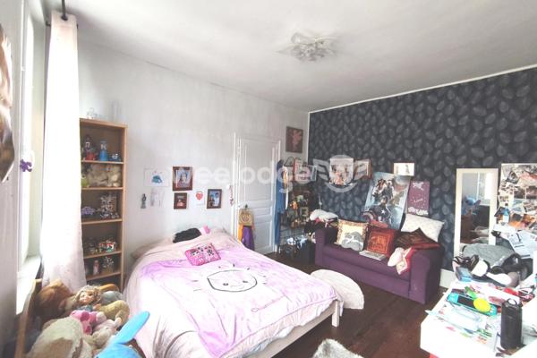 Maison à vendre 10 pièces de 300 m² à Mesnils-sur-Iton