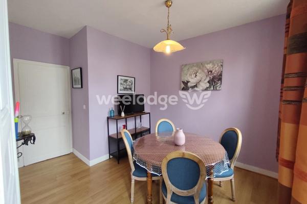 Maison à vendre 10 pièces de 300 m² à Mesnils-sur-Iton