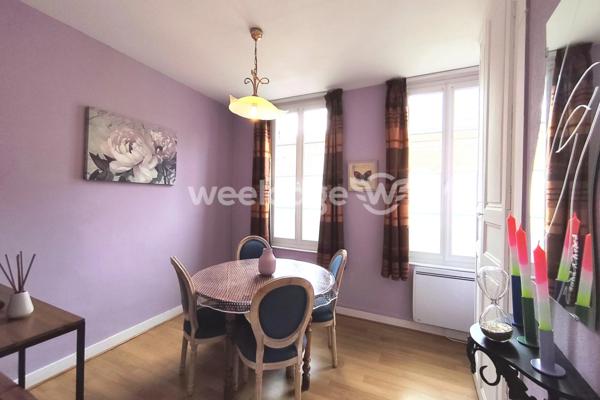 Maison à vendre 10 pièces de 300 m² à Mesnils-sur-Iton