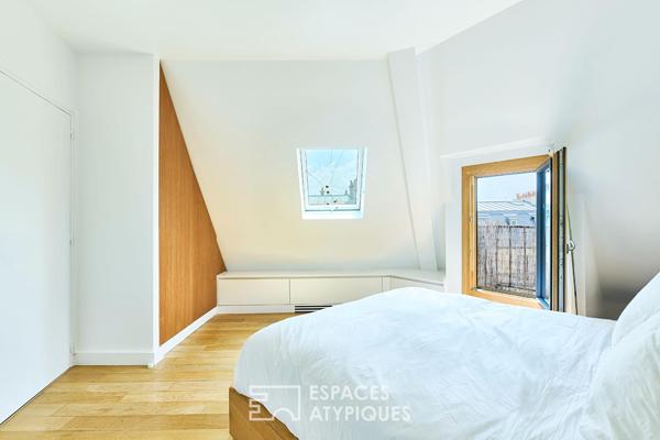 Lumineux duplex traversant en dernier étage avec balcon – quartier Maubeuge-Martyrs