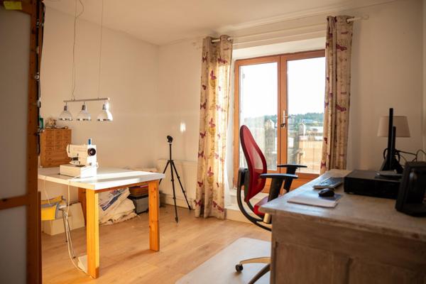 Proprieté avec grande maison, 2 gites locatifs, carrière et boxs pour chevaux, 12.5 hectares de terrain