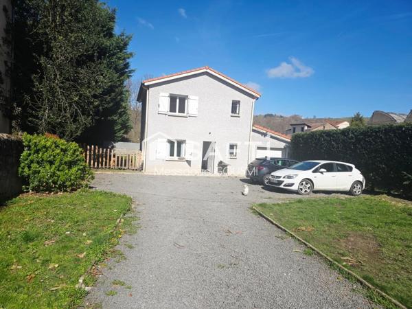 LA RICAMARIE Centre ville – Maison récente 99 m² – Terrain plat 747 m² – Garage – Aucun travaux
