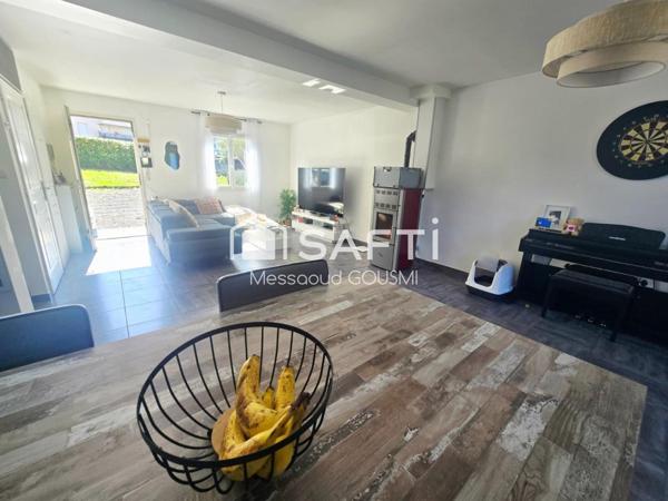 LA RICAMARIE Centre ville – Maison récente 99 m² – Terrain plat 747 m² – Garage – Aucun travaux