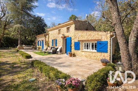Maison à vendre 4 pièces 114 m² Peyrolles-en-Provence