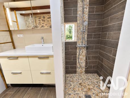 Maison à vendre 4 pièces 114 m² Peyrolles-en-Provence