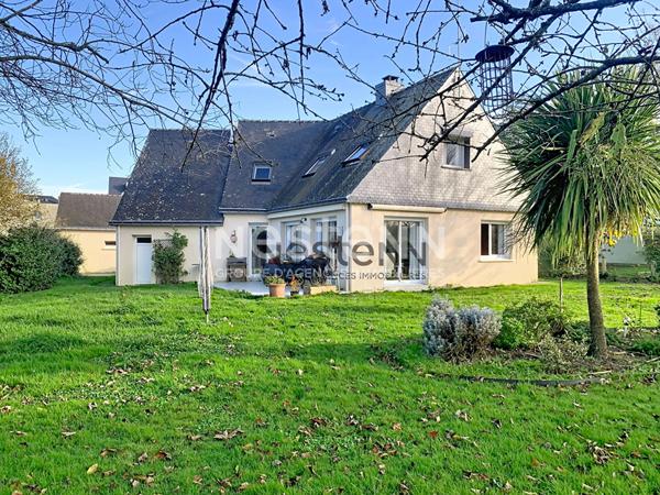 Maison familiale avec plus de 1000m² de terrain à vendre dans le centre de Muzillac