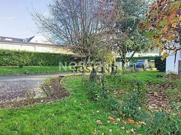 Maison familiale avec plus de 1000m² de terrain à vendre dans le centre de Muzillac