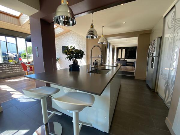 SAINT-PIERRE-QUIBERON - Maison familiale de 251 m²