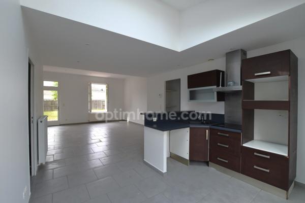 MAISON AVEC JARDIN 3 CHAMBRES + GARAGE