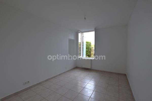 MAISON AVEC JARDIN 3 CHAMBRES + GARAGE