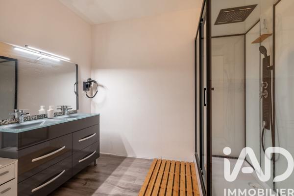 Maison à vendre 35 pièces 980 m² Gières