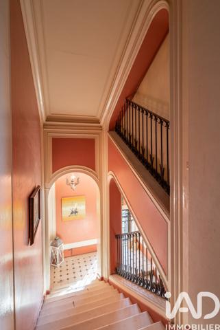 Maison à vendre 35 pièces 980 m² Gières