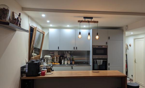 Beau 2 pièces dans le bas Montmartre