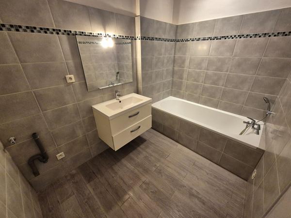Appartement Nîmes 4 pièces 124.55 m2