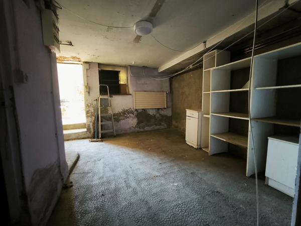 Maison de ville à fort potentiel – 65,69 m² habitables + balcon+ sous-sol de 46 m² – Grigny-sur-Rhône