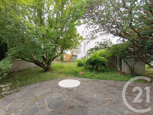 Maison à vendre  8 pièces - 171,26 m 2   COUTRAS  - 33