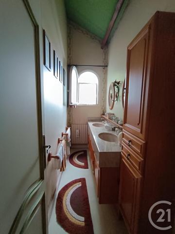 Maison à vendre  8 pièces - 171,26 m 2   COUTRAS  - 33