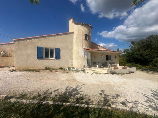 A VENDRE 83470 SAINT MAXIMIN LA SAINTE BAUME MAISON DE TYPE 5 DE 157M² SUR 2328M² DE JARDIN GARAGE PISCINE DEPENDANCE