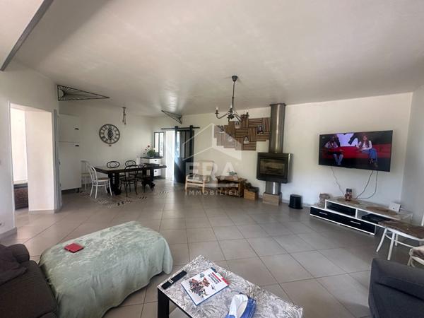 A VENDRE 83470 SAINT MAXIMIN LA SAINTE BAUME MAISON DE TYPE 5 DE 157M² SUR 2328M² DE JARDIN GARAGE PISCINE DEPENDANCE