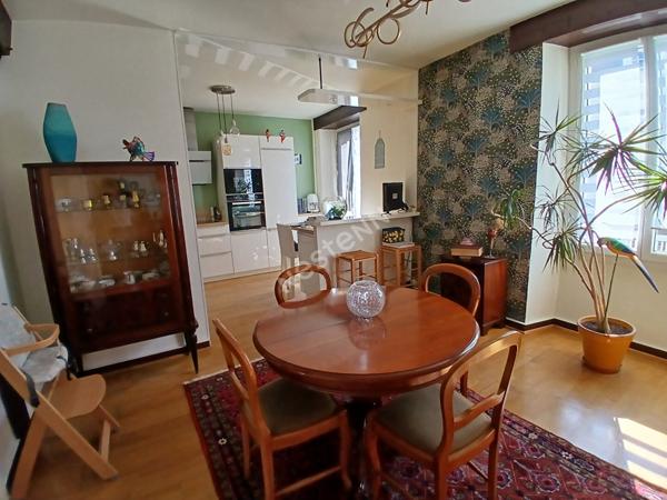 Appartement spacieux de 5 pièces à Ploërmel (56800)