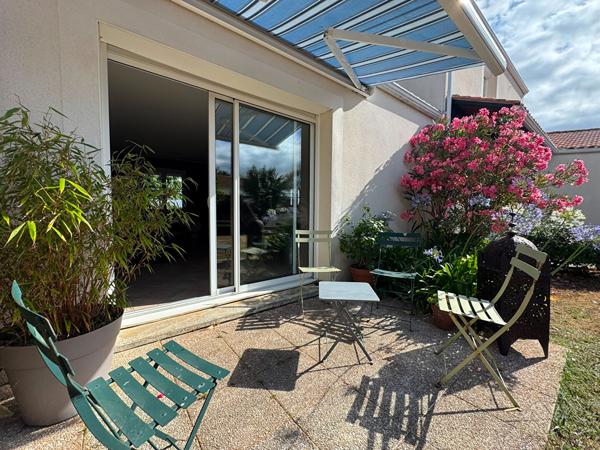 Maison LE FENOUILLER 6 pièces 255m2