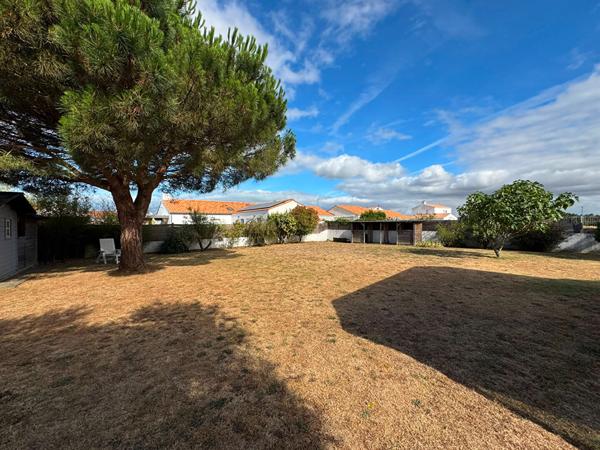 Maison LE FENOUILLER 6 pièces 255m2