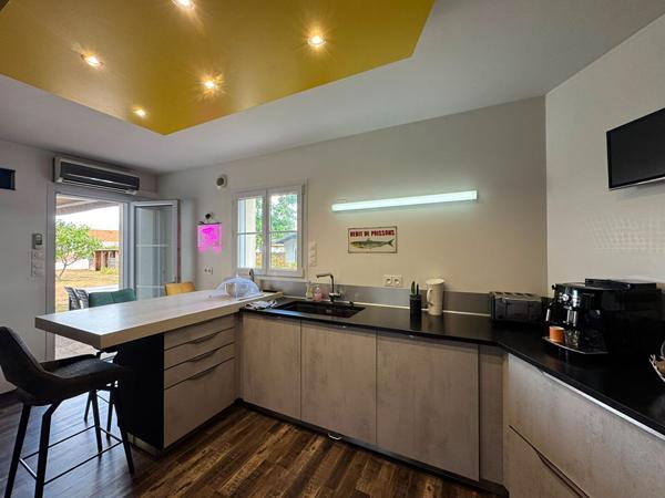 Maison LE FENOUILLER 6 pièces 255m2