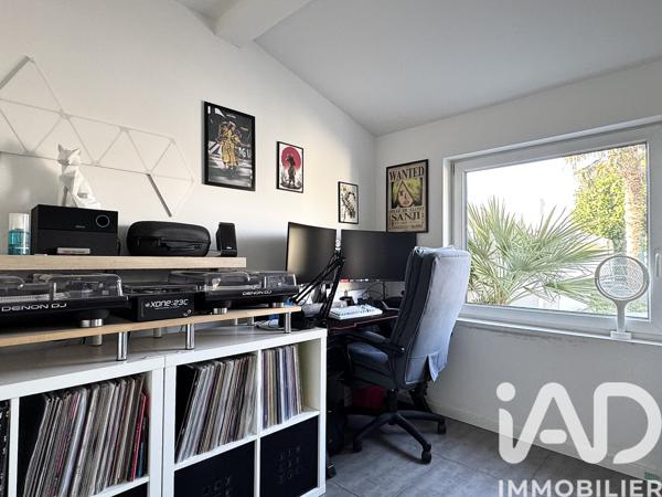 Maison à vendre 4 pièces 96 m² Neuville-en-Ferrain