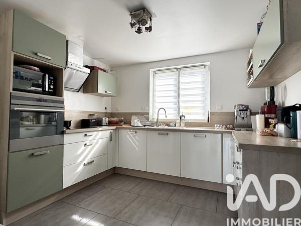 Maison à vendre 4 pièces 96 m² Neuville-en-Ferrain