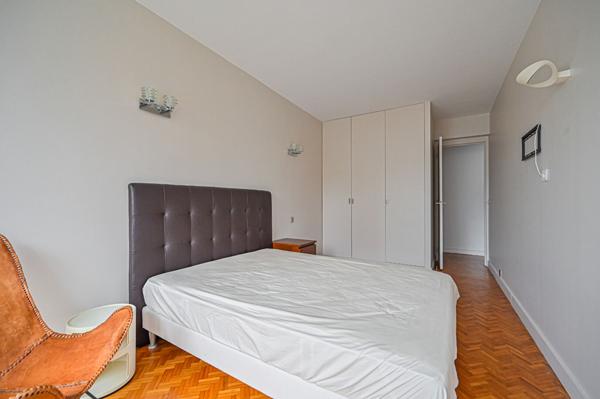 Élégant 4 pièces avec balcon - Place Victor Hugo, Paris 16e