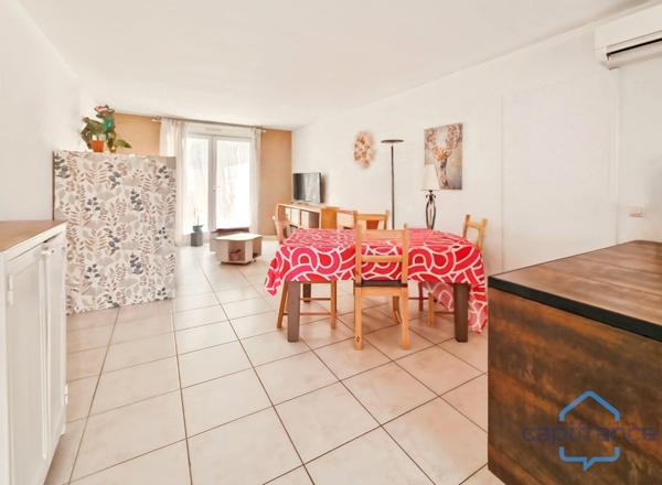 Appartement de 120m² avec 6 pièces - Terrasse et terrain privatif de 170m² - Parkings