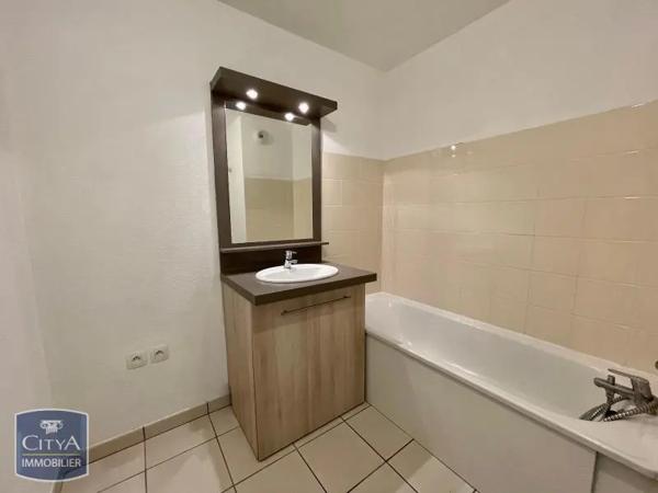 Appartement à louer 2 pièces 52.88m² Rouen (76100)